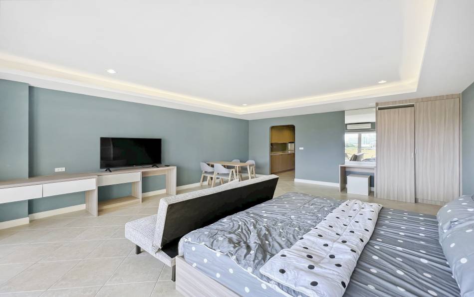 Large studio for rent on Pratumnak, Condo for rent in View Talay Residence 5, Pratumnak Real Estate, Pattaya Real Estate, Property Excellence, trusted Pattaya Real Estate Agent