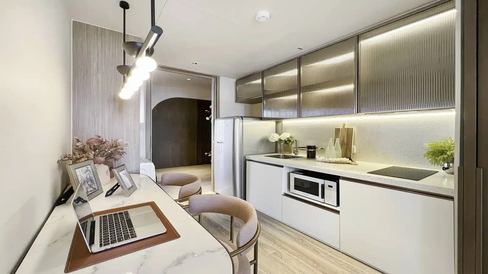 Arom Jomtien Condominium, Jomtien condo for sale, beachfront jomtien, Property Excellence, Pattaya Real Estate Agency, Jomtien Real Estate Agency