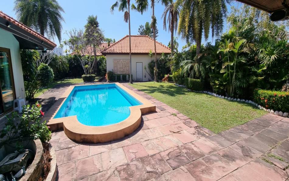 Chonburi, 3 Bedrooms Bedrooms, ,3 BathroomsBathrooms,House,For Sale,2003