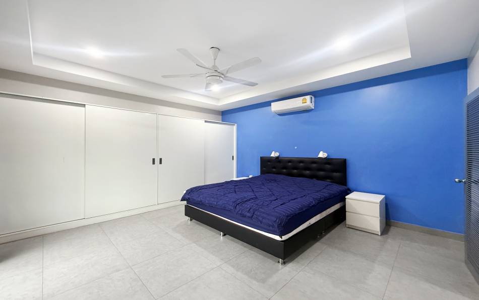 Pattaya, 5 Bedrooms Bedrooms, 0 ,4 BathroomsBathrooms,House,For Rent,0,2033