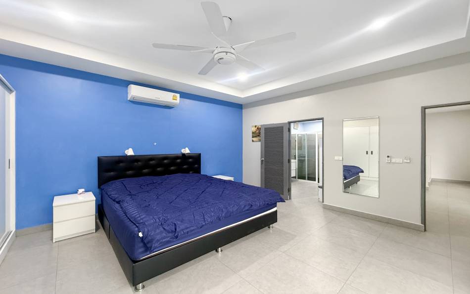 Pattaya, 5 Bedrooms Bedrooms, 0 ,4 BathroomsBathrooms,House,For Rent,0,2033