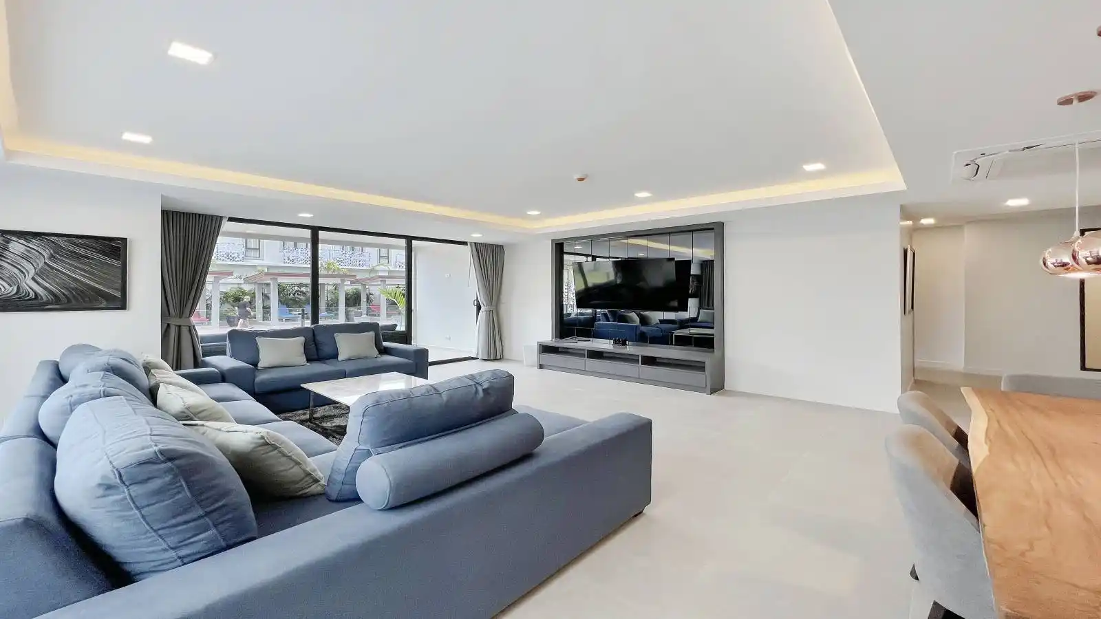 pool access condo for sale, 3 bedroom condo in Jomtien for sale, Jomtien condo for sale, Serenity Jomtien for sale, Jomtien Real Estate Agency