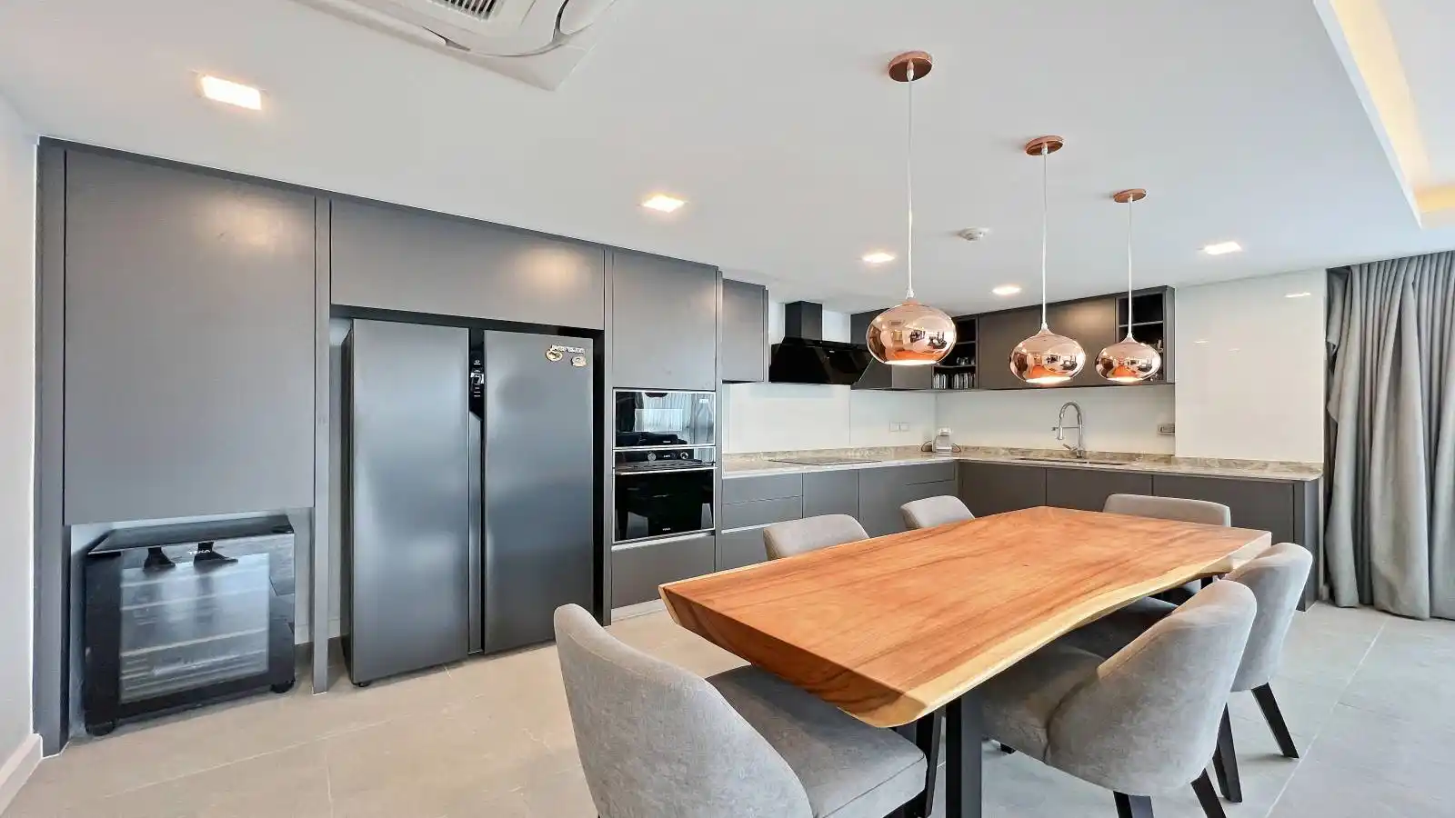 pool access condo for sale, 3 bedroom condo in Jomtien for sale, Jomtien condo for sale, Serenity Jomtien for sale, Jomtien Real Estate Agency