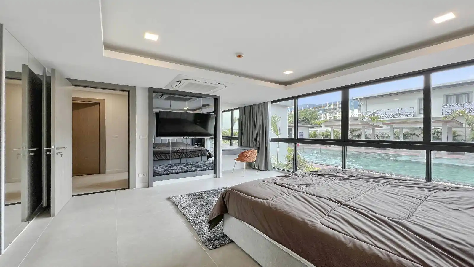 pool access condo for sale, 3 bedroom condo in Jomtien for sale, Jomtien condo for sale, Serenity Jomtien for sale, Jomtien Real Estate Agency