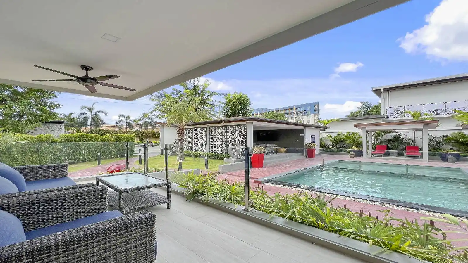 pool access condo for sale, 3 bedroom condo in Jomtien for sale, Jomtien condo for sale, Serenity Jomtien for sale, Jomtien Real Estate Agency