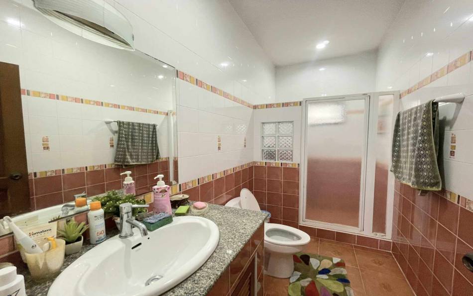 Pattaya, 3 Bedrooms Bedrooms, ,2 BathroomsBathrooms,House,For Sale,2132