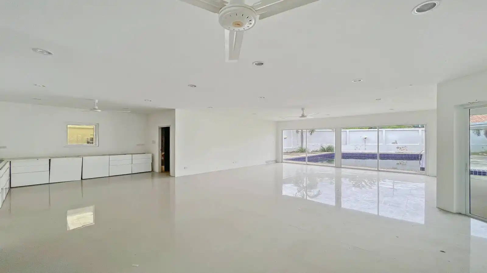 Investment opportunity Pattaya, Luxury house house for sale, prime land for sale, land for development Pattaya, Property Excellence