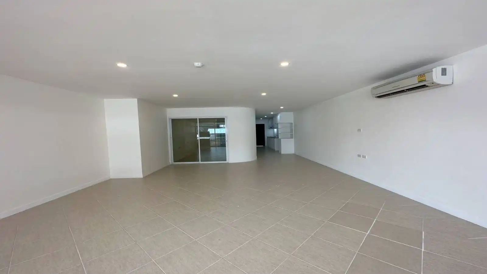 Condo for sale on Pratumnak, Executive Residence 4 condo for sale, ground floor condo for sale in Pattaya, Pratumnak condo for sale, Property Excellence