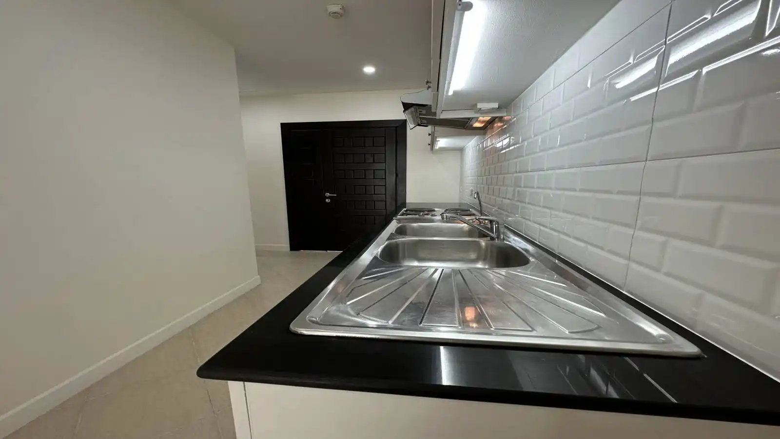 Condo for sale on Pratumnak, Executive Residence 4 condo for sale, ground floor condo for sale in Pattaya, Pratumnak condo for sale, Property Excellence