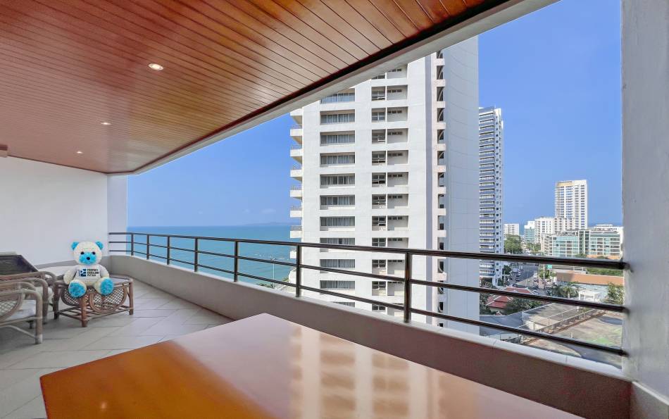 View Talay 3 condo for sale, studio for sale in View Talay 3A, condo for sale on Pratumnak, Property Excellence, View Talay real estate agent