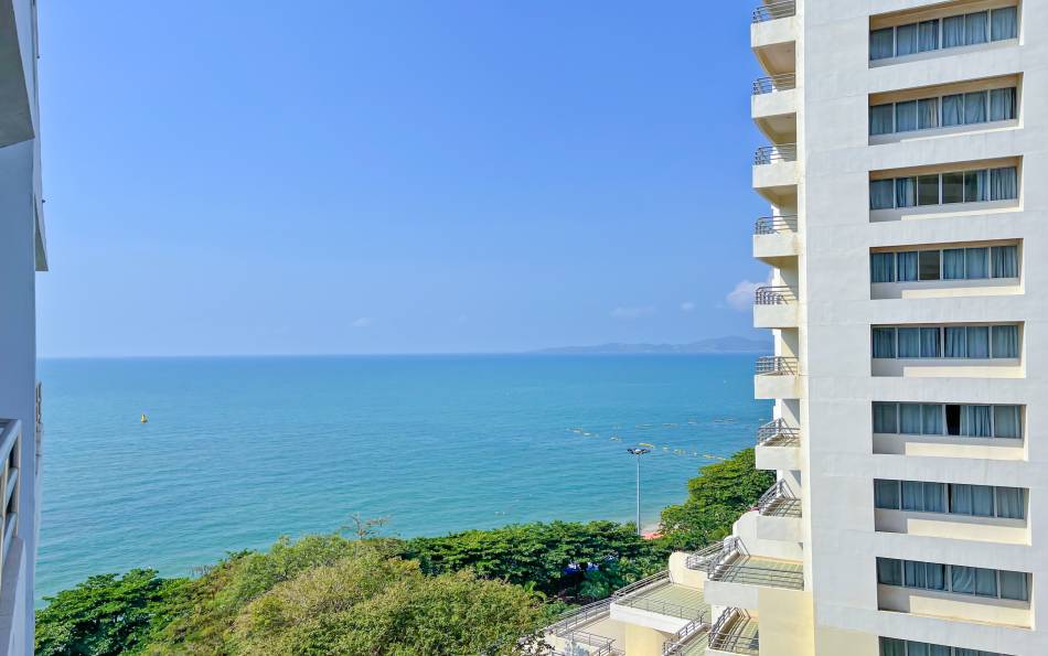 View Talay 3 condo for sale, studio for sale in View Talay 3A, condo for sale on Pratumnak, Property Excellence, View Talay real estate agent