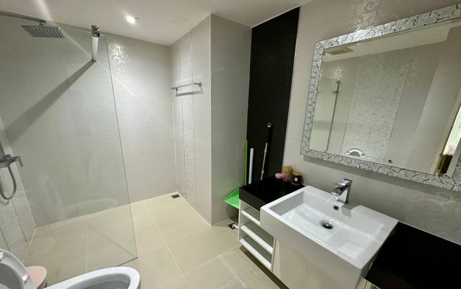 Pattaya, 1 Bedroom Bedrooms, ,1 BathroomBathrooms,Condo,For Sale,6,2160