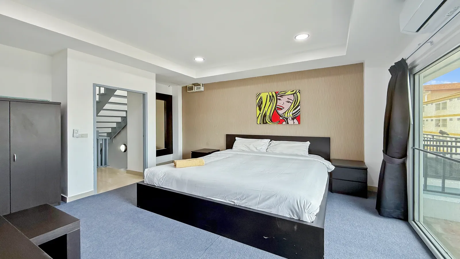 Pattaya, 4 Bedrooms Bedrooms, 0 ,2 BathroomsBathrooms,House,For Rent,0,2168