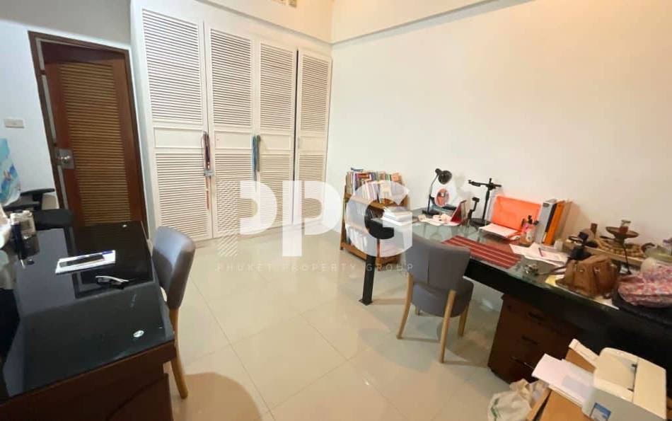 Phuket, 4 Bedrooms Bedrooms, ,5 BathroomsBathrooms,House,For Sale,2194