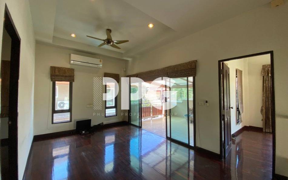 Phuket, 3 Bedrooms Bedrooms, ,3 BathroomsBathrooms,House,For Sale,2198