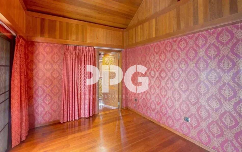 Phuket, 3 Bedrooms Bedrooms, ,3 BathroomsBathrooms,House,For Sale,2203