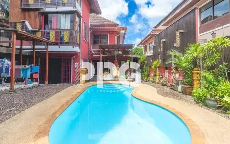 Phuket, 3 Bedrooms Bedrooms, ,3 BathroomsBathrooms,House,For Sale,2203