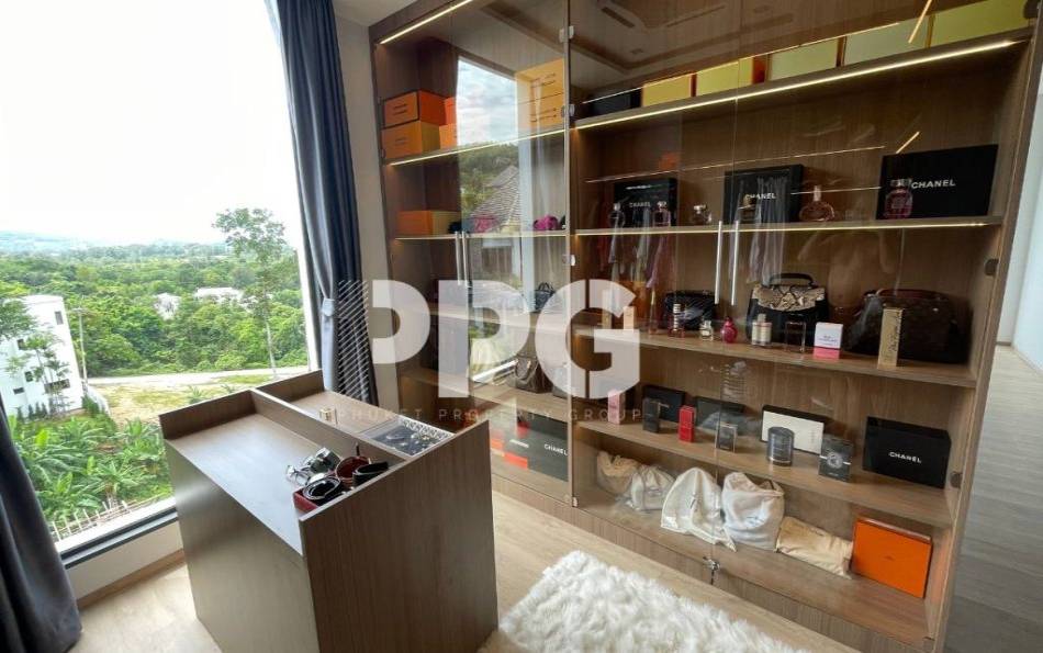 Phuket, 4 Bedrooms Bedrooms, ,5 BathroomsBathrooms,House,For Sale,2206