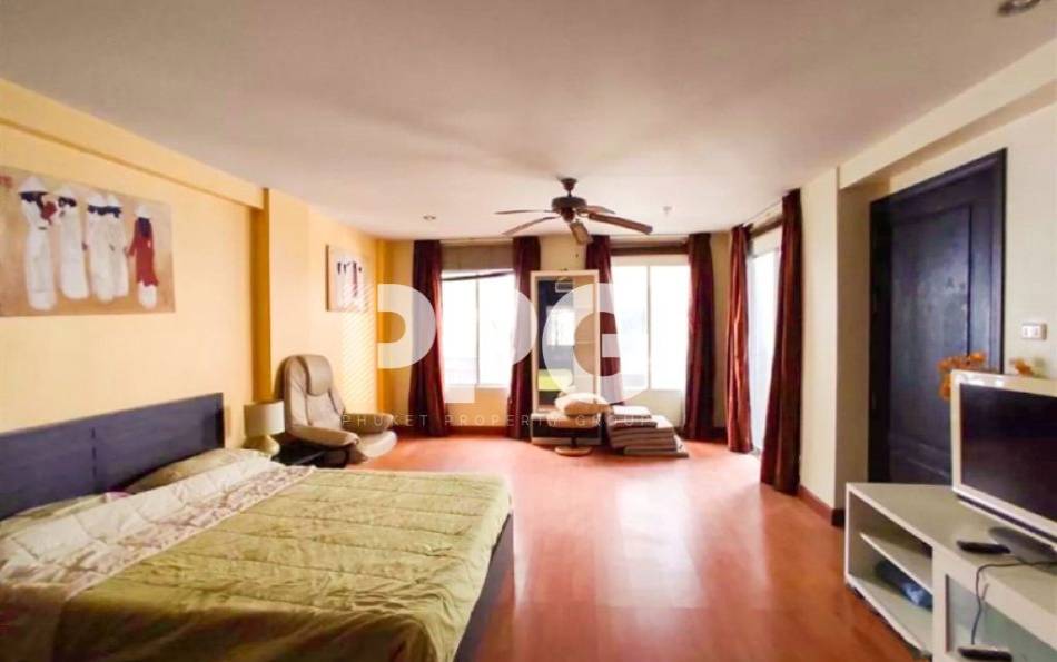 Phuket, 2 Bedrooms Bedrooms, ,1 BathroomBathrooms,Condo,For Sale,2210