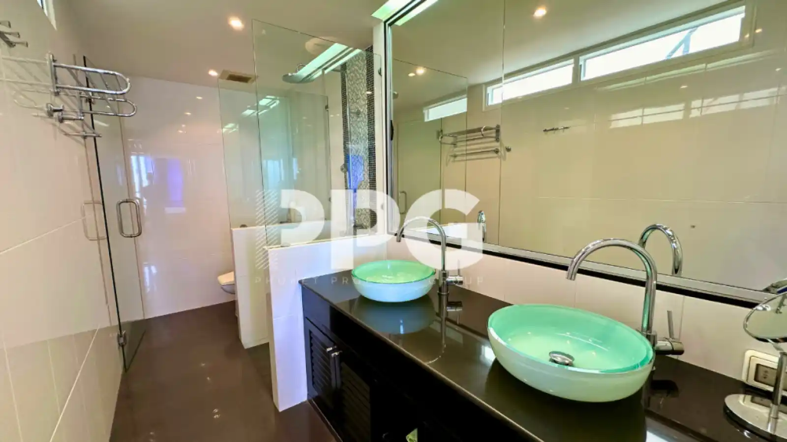 Phuket, 3 Bedrooms Bedrooms, ,35 BathroomsBathrooms,House,For Sale,2228