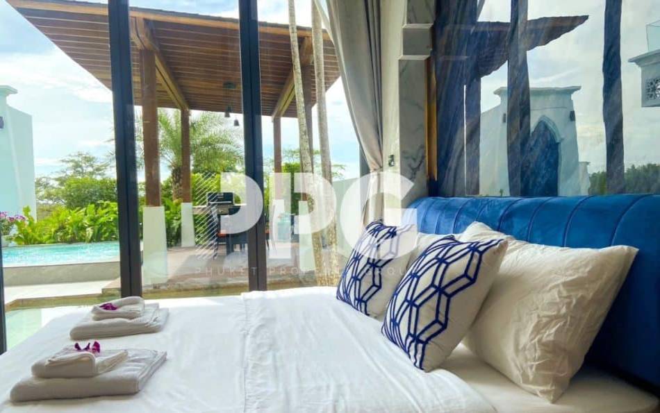 Phuket, 4 Bedrooms Bedrooms, ,42 BathroomsBathrooms,House,For Sale,2232