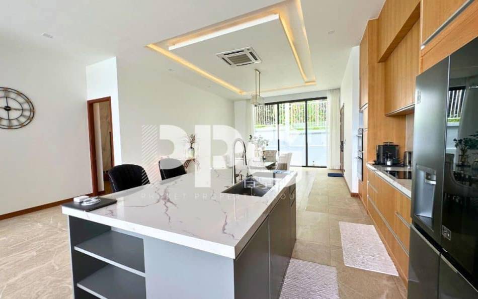 Phuket, 4 Bedrooms Bedrooms, ,42 BathroomsBathrooms,House,For Sale,2232