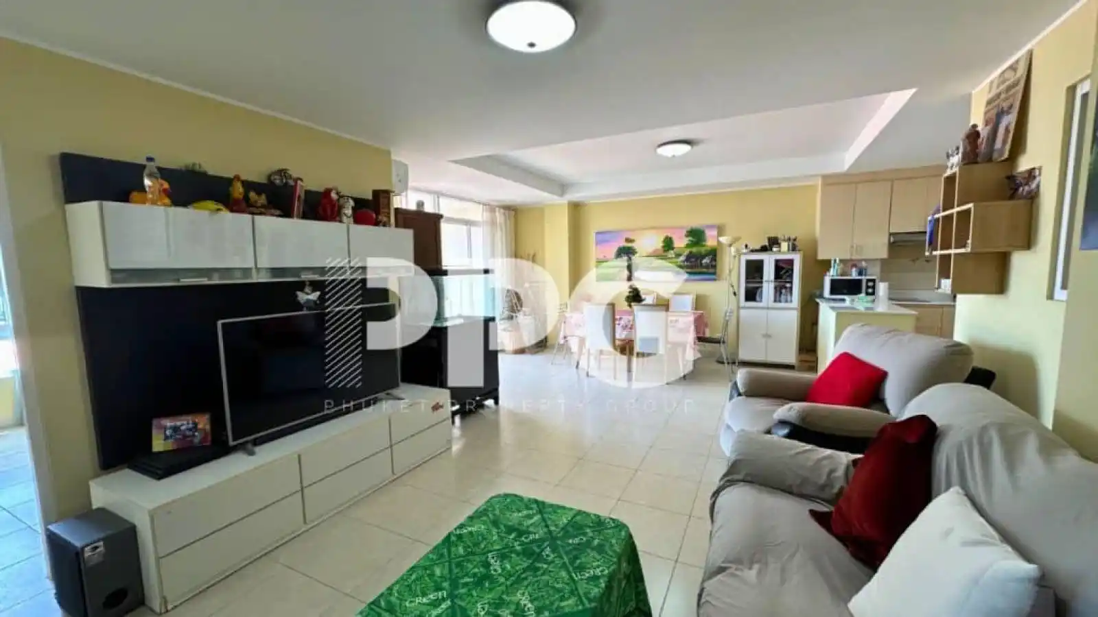 Phuket, 2 Bedrooms Bedrooms, ,2 BathroomsBathrooms,Condo,For Sale,2243