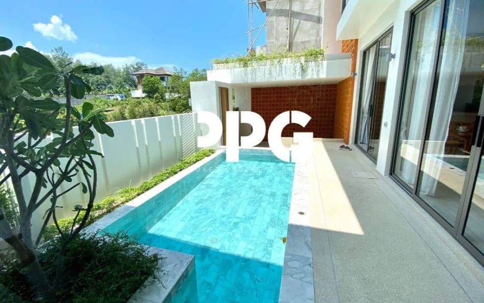 Phuket, 3 Bedrooms Bedrooms, ,4 BathroomsBathrooms,House,For Sale,2296