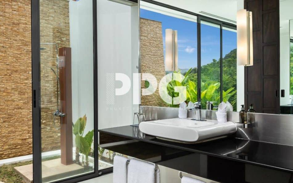 Phuket, 5 Bedrooms Bedrooms, ,6 BathroomsBathrooms,House,For Sale,2340