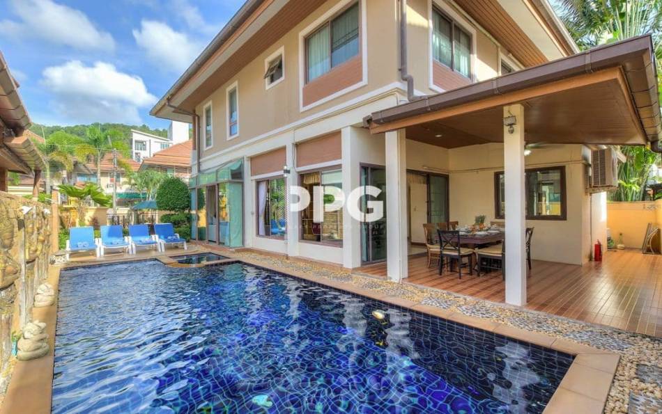 Phuket, 4 Bedrooms Bedrooms, ,3 BathroomsBathrooms,House,For Sale,2348