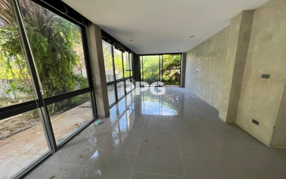 Phuket, 4 Bedrooms Bedrooms, ,6 BathroomsBathrooms,House,For Sale,2401