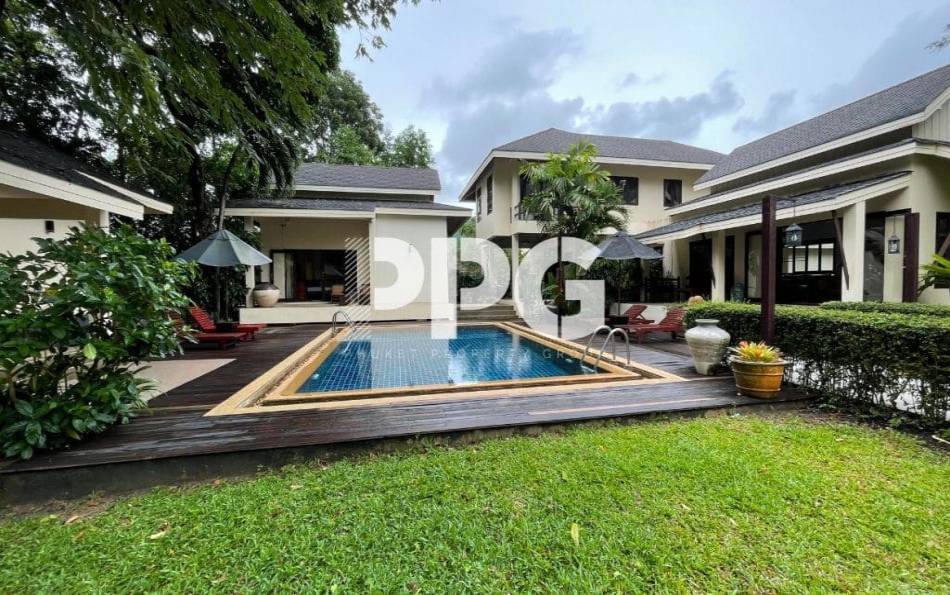 Phuket, 4 Bedrooms Bedrooms, ,5 BathroomsBathrooms,House,For Sale,2403