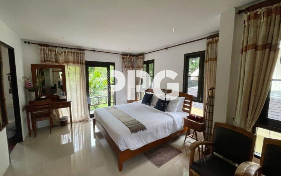 Phuket, 4 Bedrooms Bedrooms, ,5 BathroomsBathrooms,House,For Sale,2403