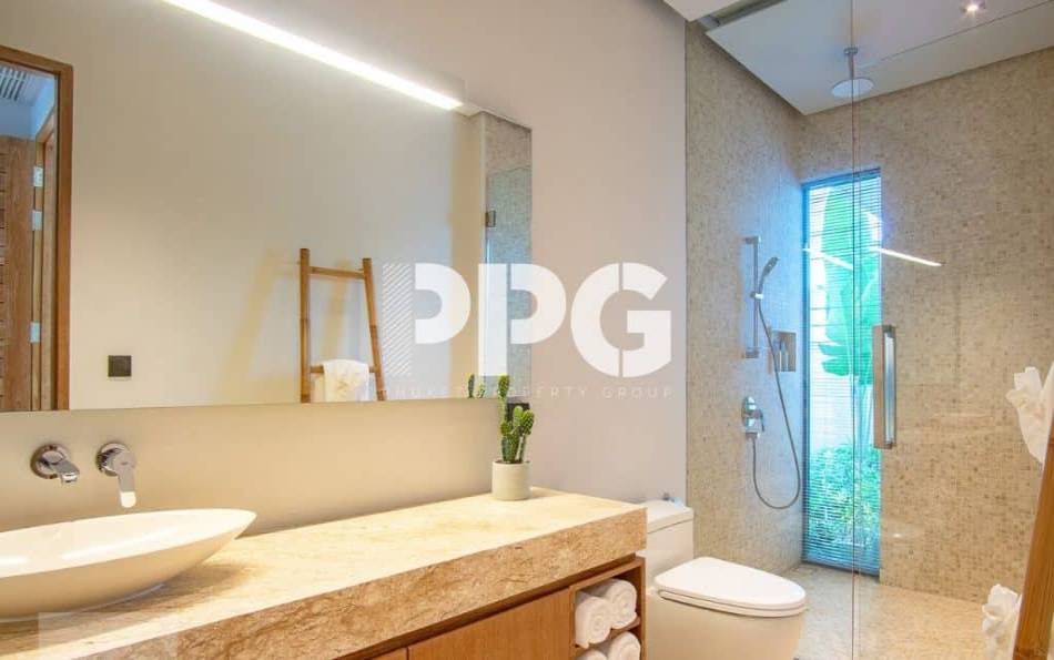 Phuket, 2 Bedrooms Bedrooms, ,24 BathroomsBathrooms,House,For Sale,2409