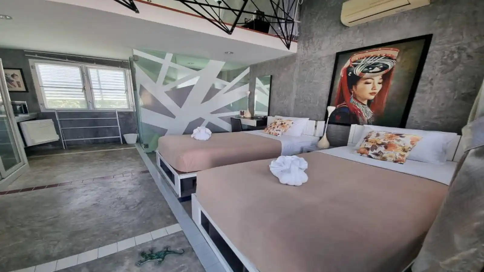 Phuket, 17 Bedrooms Bedrooms, ,18 BathroomsBathrooms,Guest house,For Sale,2421