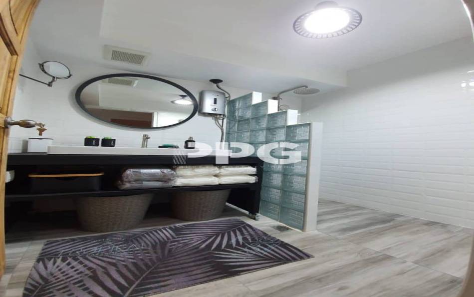 Phuket, 2 Bedrooms Bedrooms, ,2 BathroomsBathrooms,Condo,For Sale,2435