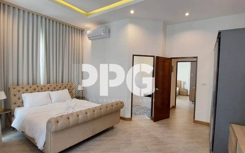 Phuket, 3 Bedrooms Bedrooms, ,3 BathroomsBathrooms,House,For Sale,2450