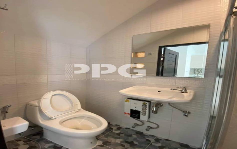 Phuket, 3 Bedrooms Bedrooms, ,3 BathroomsBathrooms,House,For Sale,2450