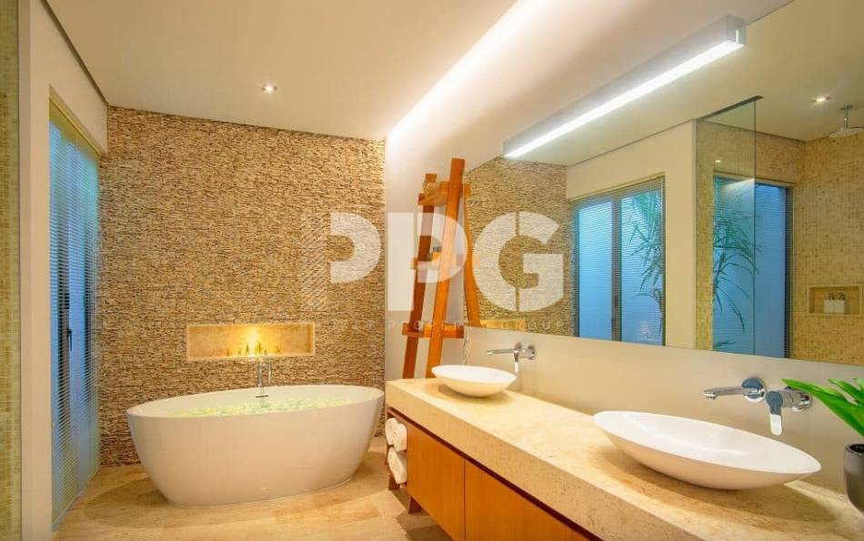 Phuket, 3 Bedrooms Bedrooms, ,3 BathroomsBathrooms,House,For Sale,2500