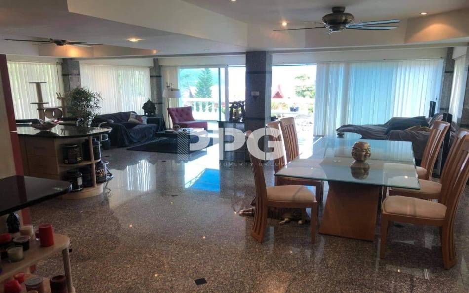 Phuket, 2 Bedrooms Bedrooms, ,2 BathroomsBathrooms,Condo,For Sale,2513