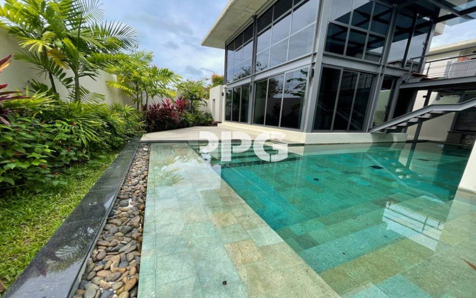 Phuket, 2 Bedrooms Bedrooms, ,2 BathroomsBathrooms,House,For Sale,2518