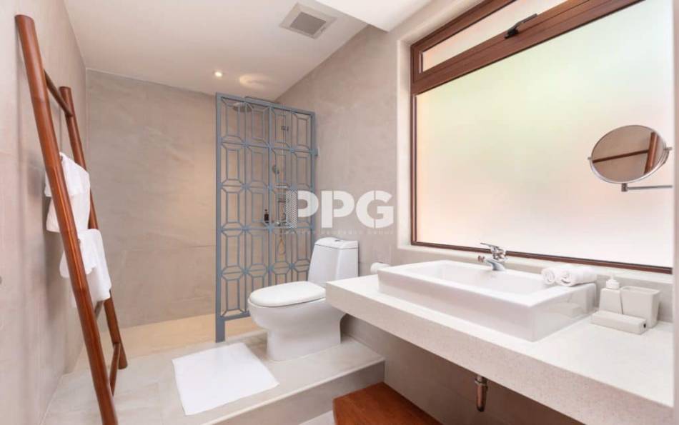 Phuket, 5 Bedrooms Bedrooms, ,5 BathroomsBathrooms,House,For Sale,2533