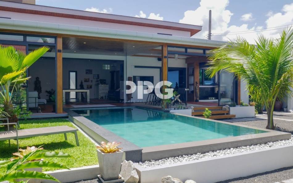 Phuket, 3 Bedrooms Bedrooms, ,3 BathroomsBathrooms,House,SOLD,2542