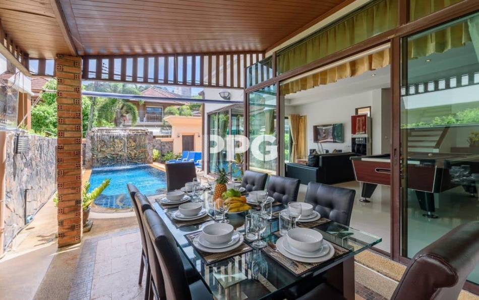 Phuket, 4 Bedrooms Bedrooms, ,3 BathroomsBathrooms,House,For Sale,2543