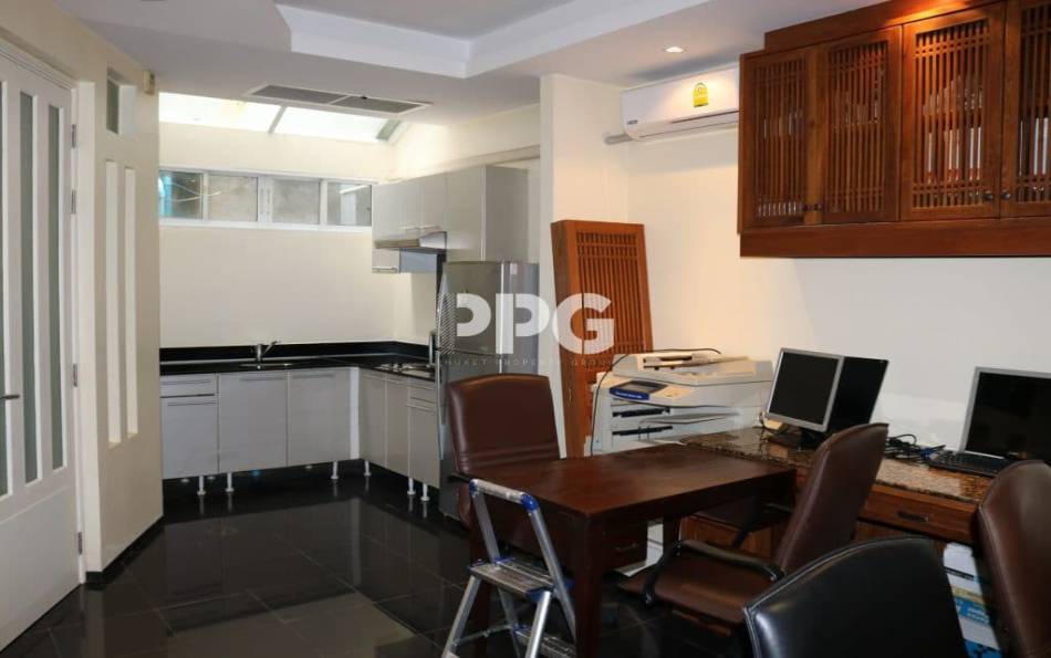 Phuket, 4 Bedrooms Bedrooms, ,4 BathroomsBathrooms,Guest house,For Sale,2546