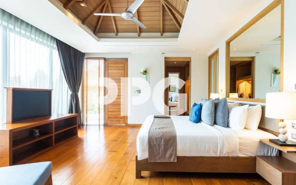 Phuket, 7 Bedrooms Bedrooms, ,5 BathroomsBathrooms,House,For Sale,2556