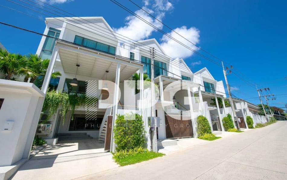 Phuket, 2 Bedrooms Bedrooms, ,3 BathroomsBathrooms,House,SOLD,2573