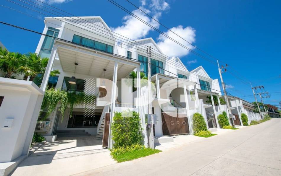 Phuket, 2 Bedrooms Bedrooms, ,3 BathroomsBathrooms,House,SOLD,2573