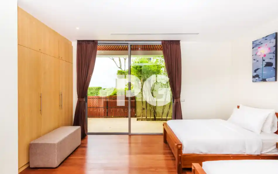 Phuket, 3 Bedrooms Bedrooms, ,3 BathroomsBathrooms,Condo,For Sale,2574