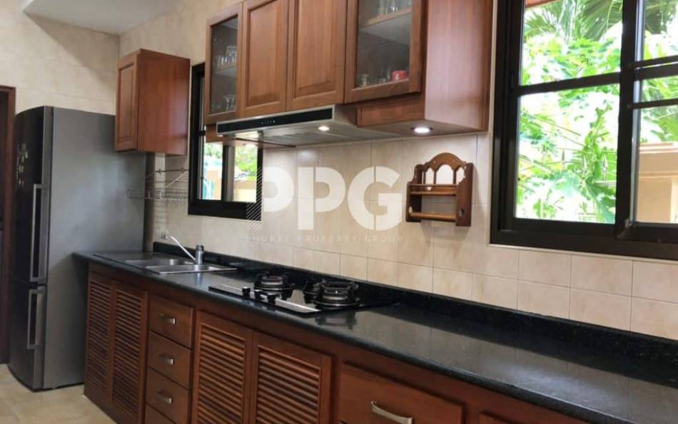 Phuket, 7 Bedrooms Bedrooms, ,4 BathroomsBathrooms,House,For Sale,2576